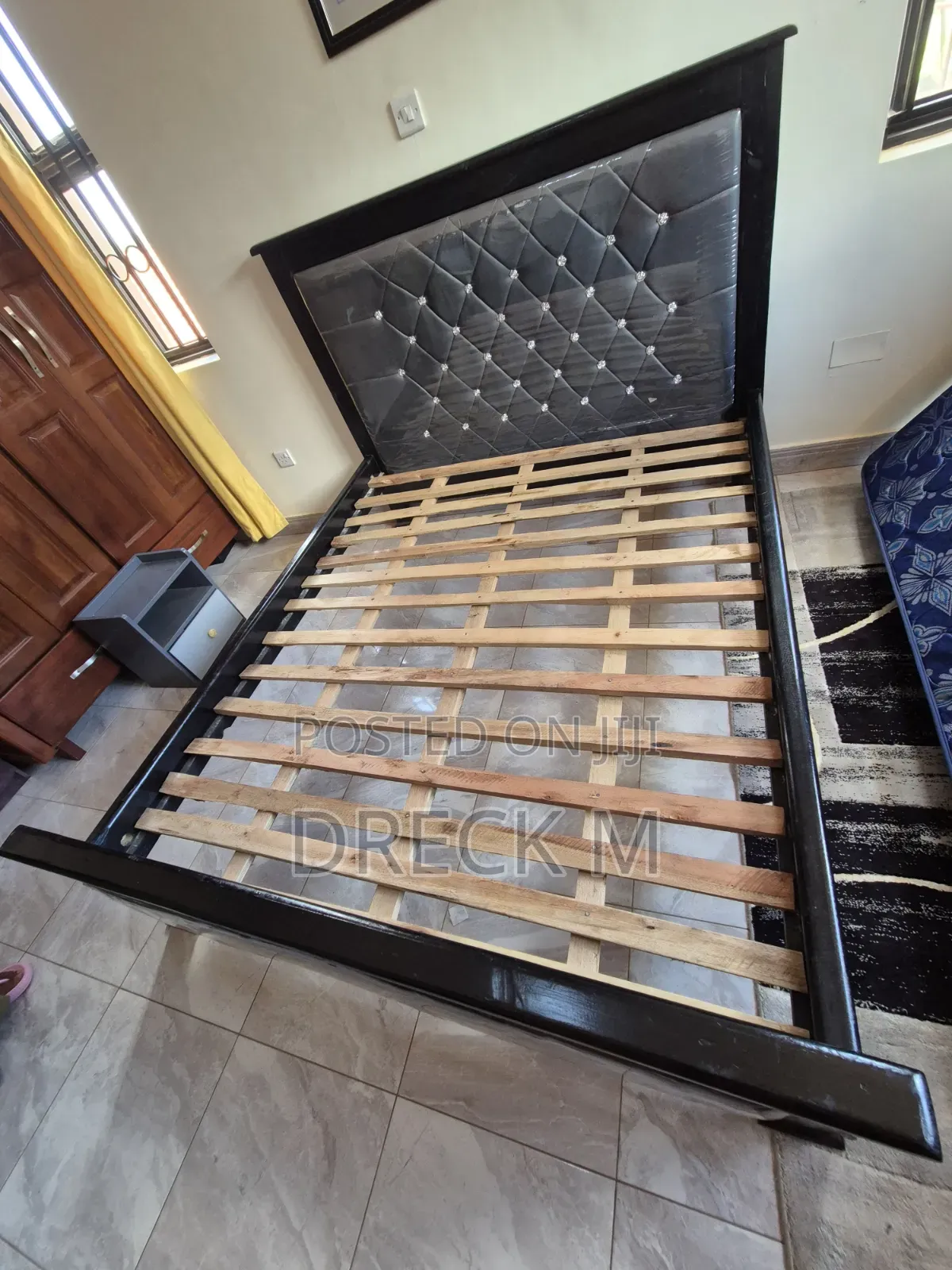 Wooden 5x6 Bed
