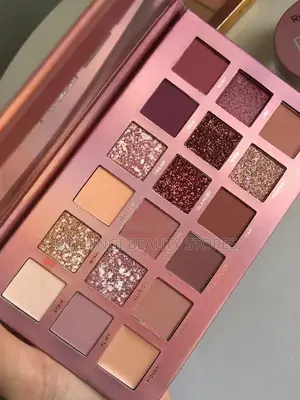 Color Burst Artistry Palette Eyeshadow Kits