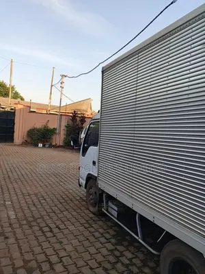 UBE Box Truck
