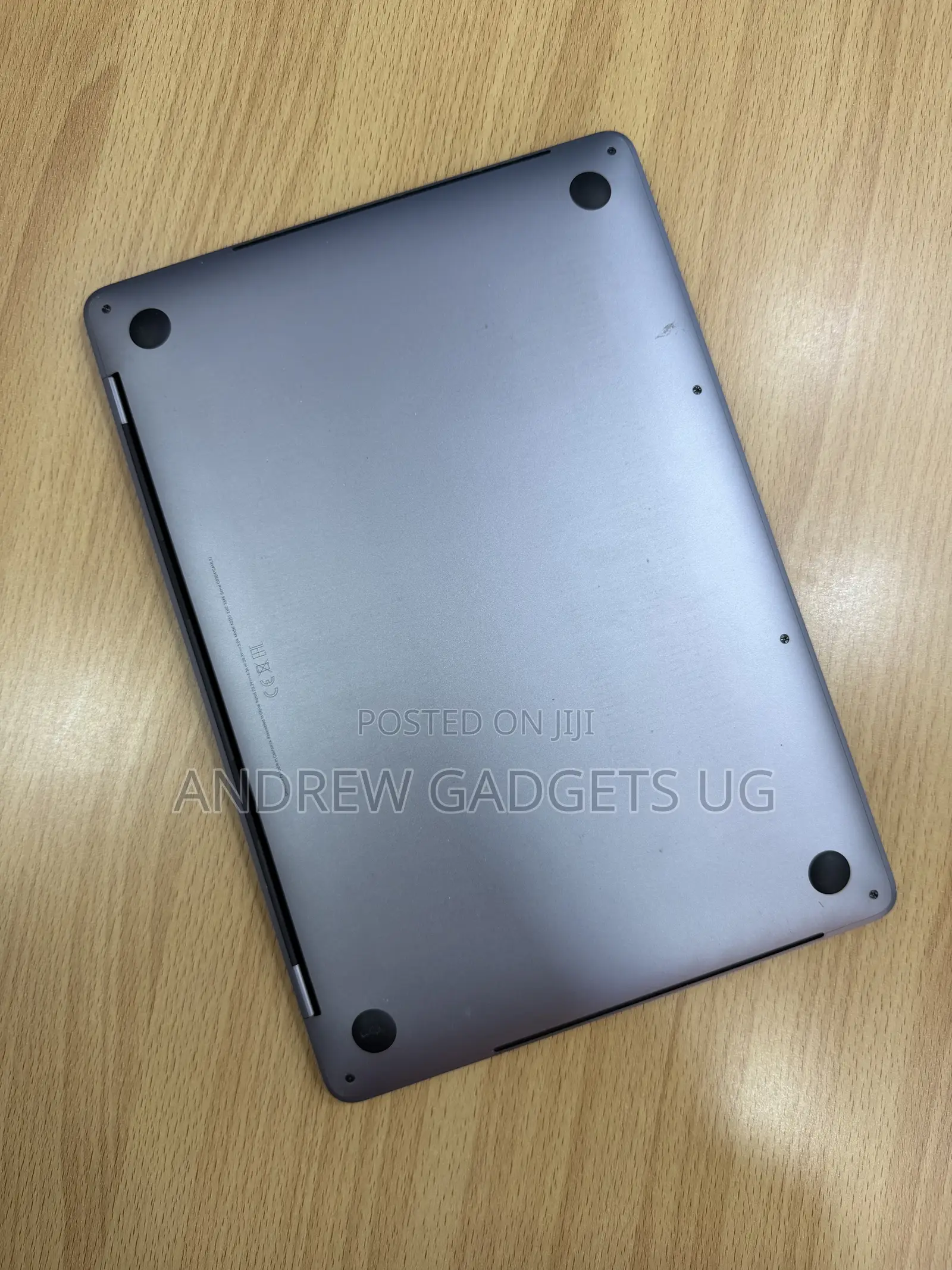 Laptop Apple MacBook Pro 2020 16GB Intel Core i5 SSD 1T