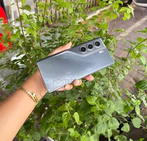 New Tecno Camon 40 Pro 4G 256 GB Black