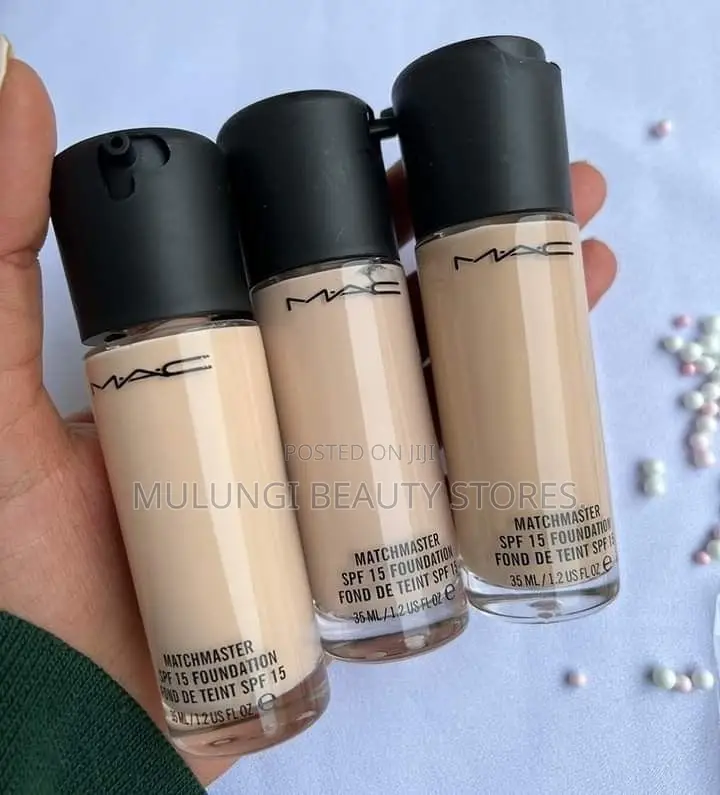 MAC Studio Fix Fluid SPF 15 Foundation