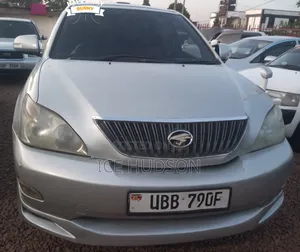 Toyota Harrier 2006 Silver