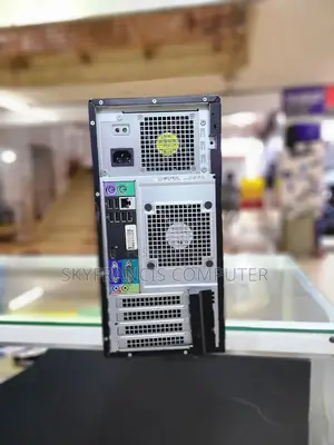 Desktop Computer Dell OptiPlex 790 8GB Intel Core i5 HDD 500GB