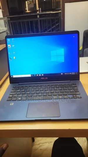 Laptop Asus ZenBook UX430UA 8GB Intel Core i7 SSD 256GB