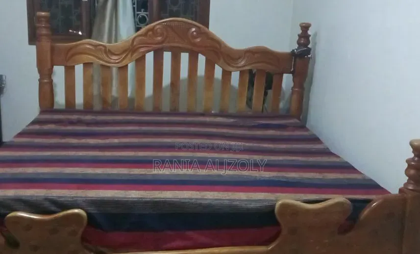 6x6 Wooden Bed for Sale – Good Condition