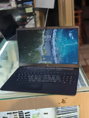 New Laptop HP 15S 8GB Intel Core i5 SSD 256GB