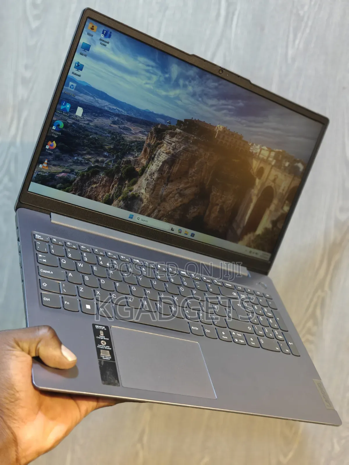 New Laptop Lenovo Ideapad S145-15 8GB Intel Core i5 SSD 256GB