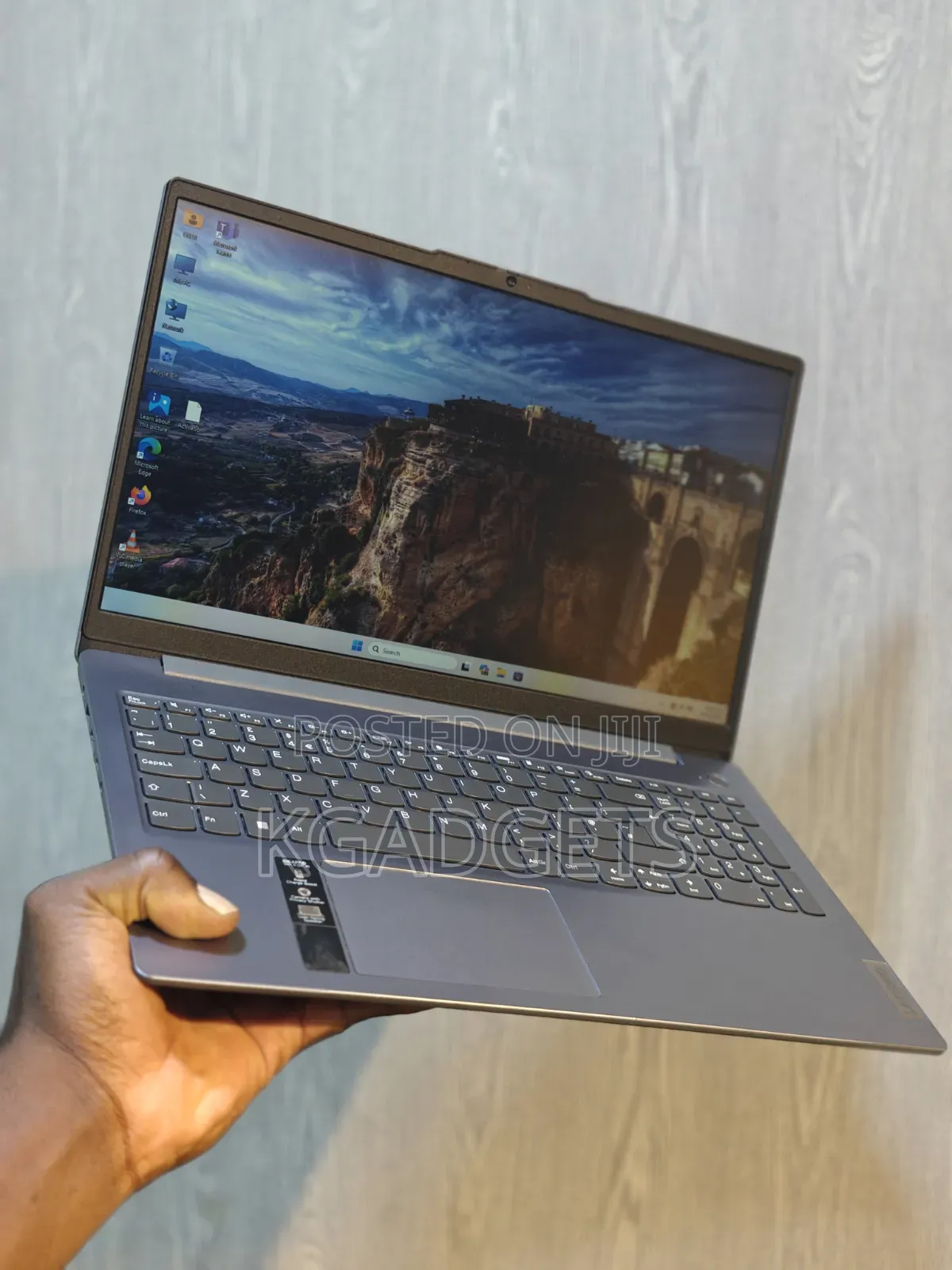 New Laptop Lenovo Ideapad S145-15 8GB Intel Core i5 SSD 256GB