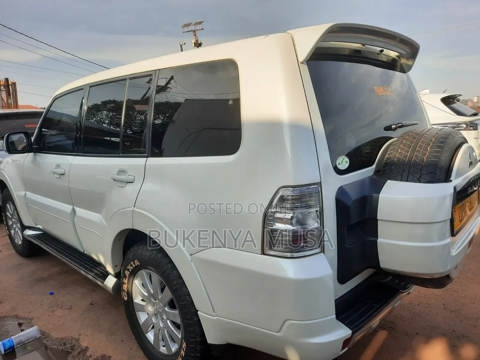 Mitsubishi Pajero 2010 White