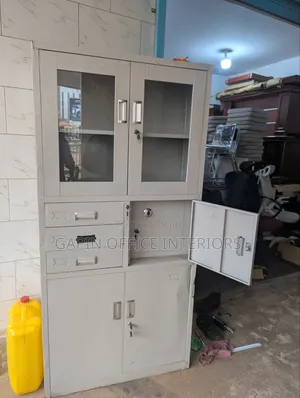 Second Hand Half Glass Steel Cardboard With a Safe Inside