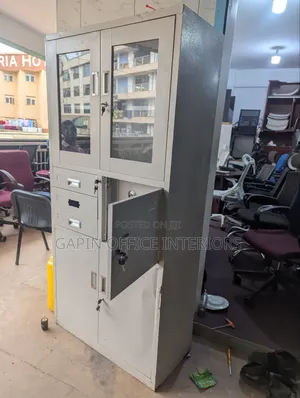 Second Hand Half Glass Steel Cardboard With a Safe Inside