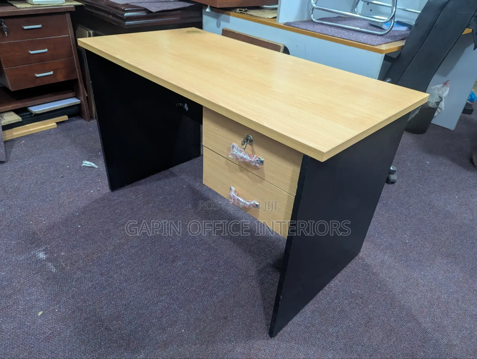 Office Desk // Office Table// Office Furniture of Size 120cm// 4 Feet