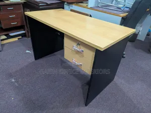 Office Desk // Office Table// Office Furniture of Size 120cm// 4 Feet