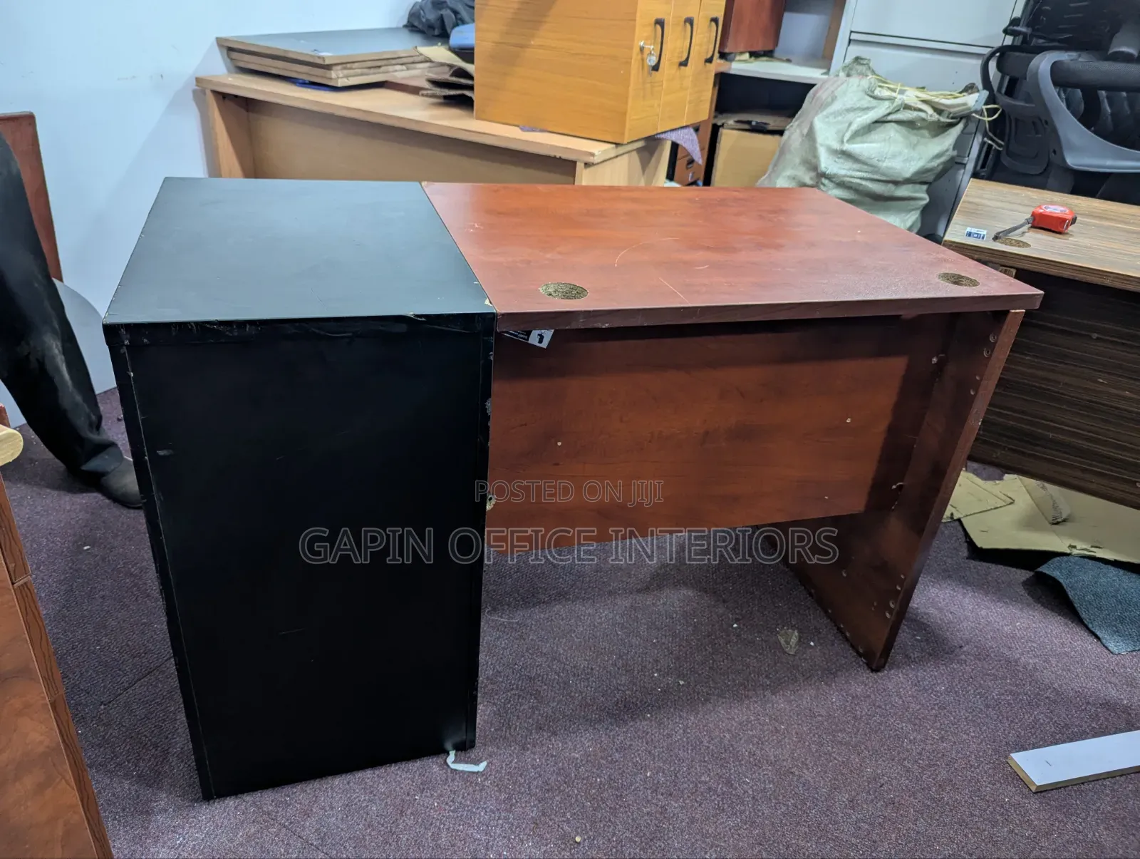Second Hand Office Office Desk// Office Table // Furniture, Size 120cm