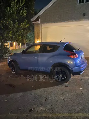 Nissan Juke 2012 Blue