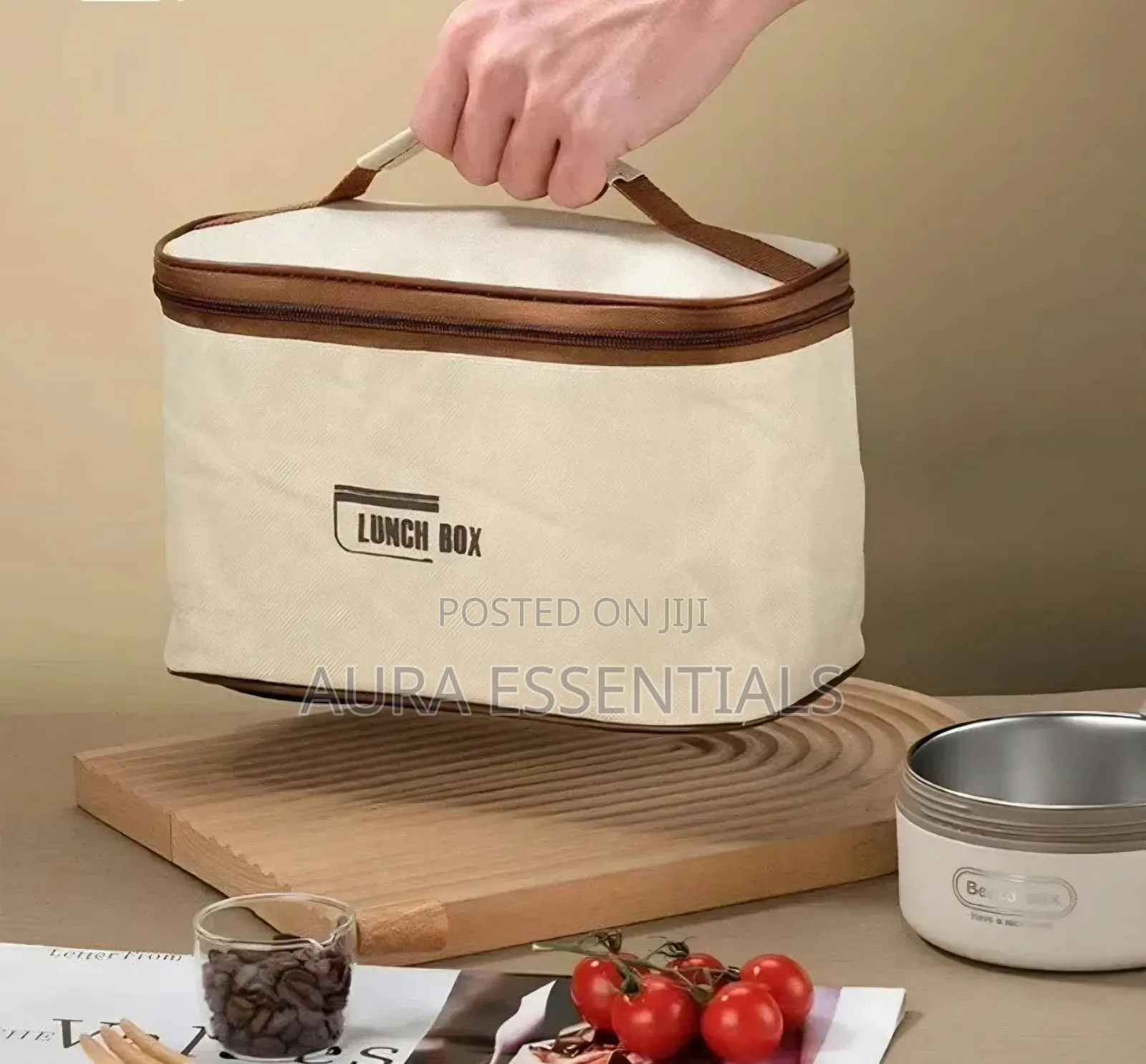 5-in-1 Food Flask With an Insulated Bag Carrier