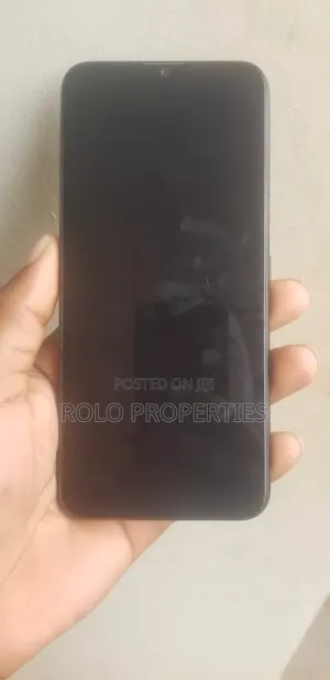 Infinix Hot 8 Lite 32 GB Black