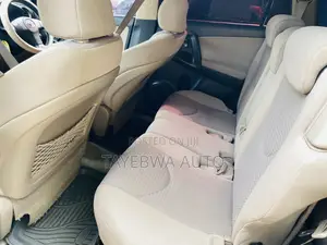 Toyota Vanguard 2009