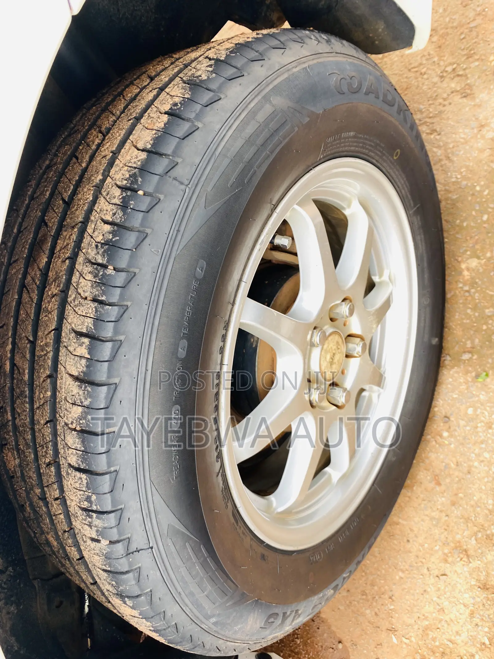 Toyota Voxy 2013 White