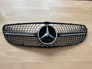 Front Bumper Grills for Mercedes Benz C200 W205 for Diamond and GTR