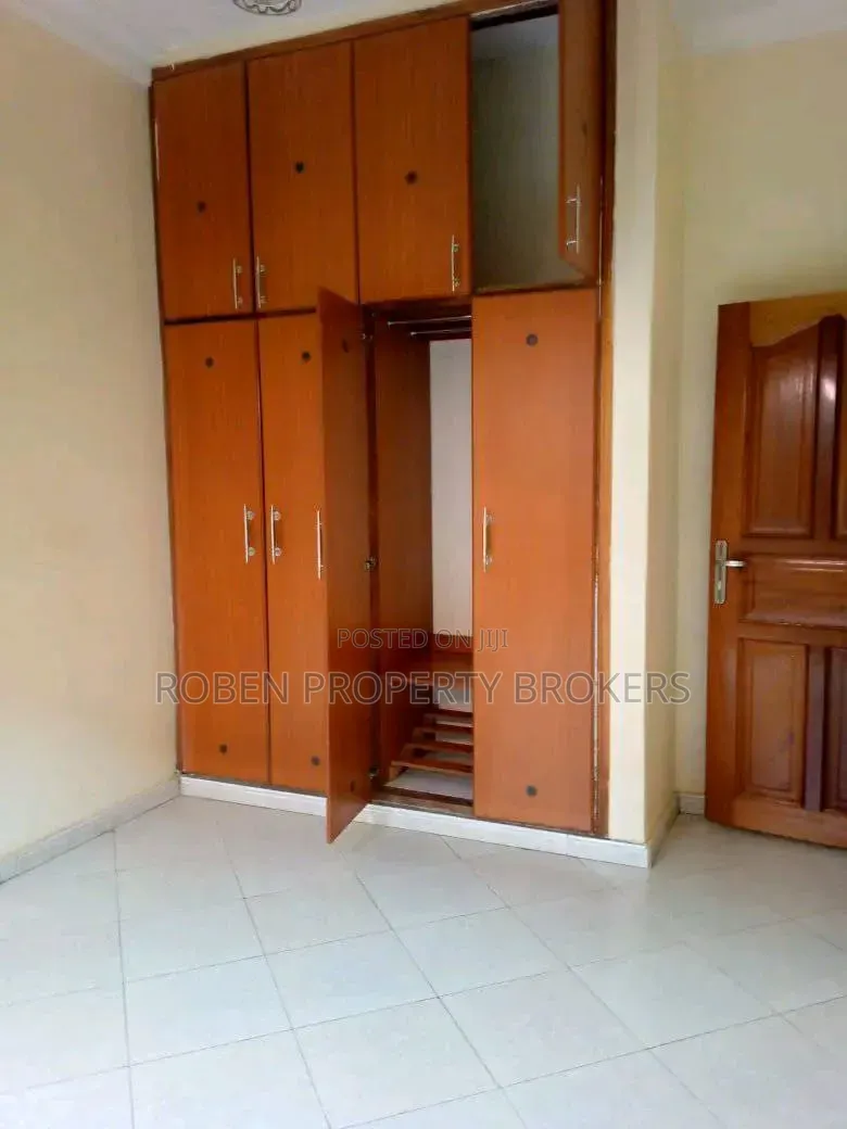 2bdrm House in Roben Property, Nakawa for rent