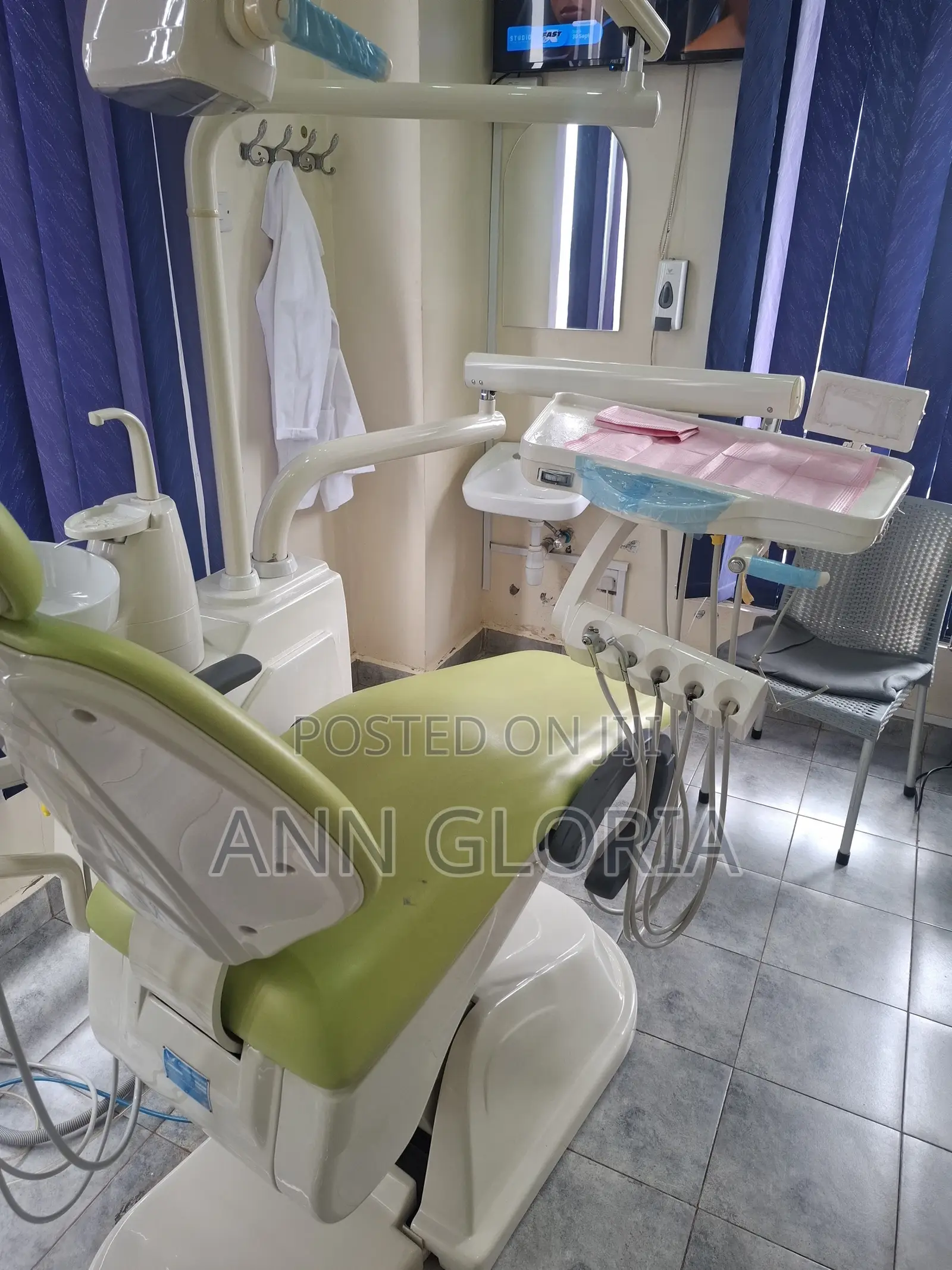 Dental Clinic on Sale, Komamboga