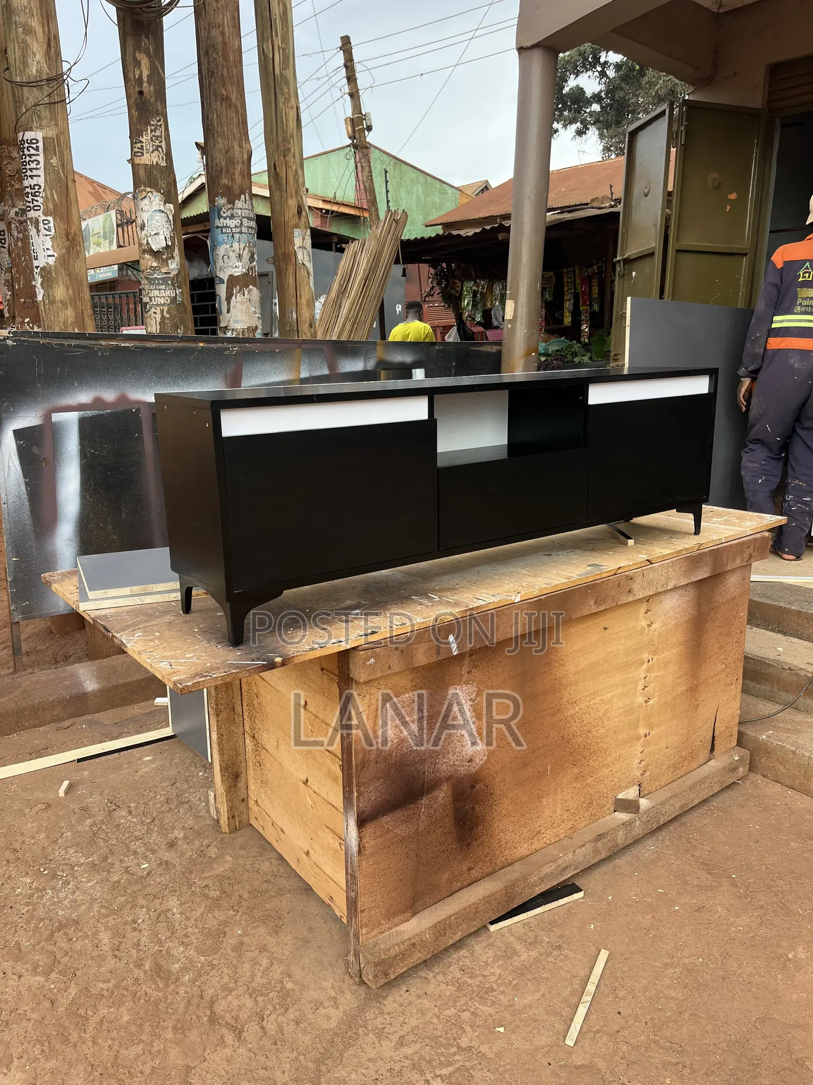 TV Stand Nobles