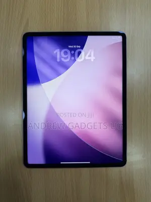 Apple iPad Pro 12.9 (2022) 128 GB Gray