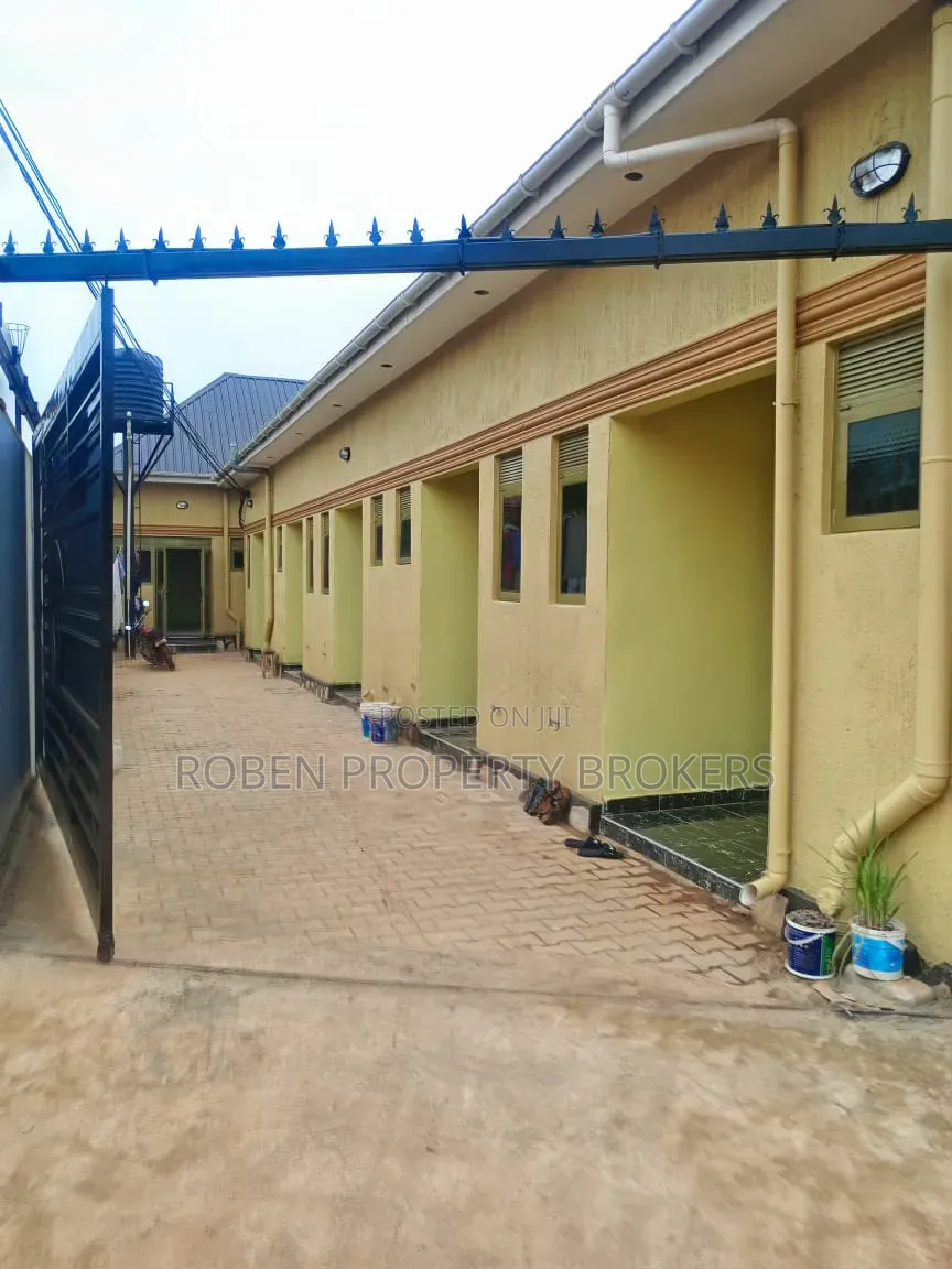 1bdrm House in Roben, Nakawa for rent