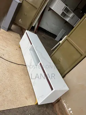 TV Stand Handless