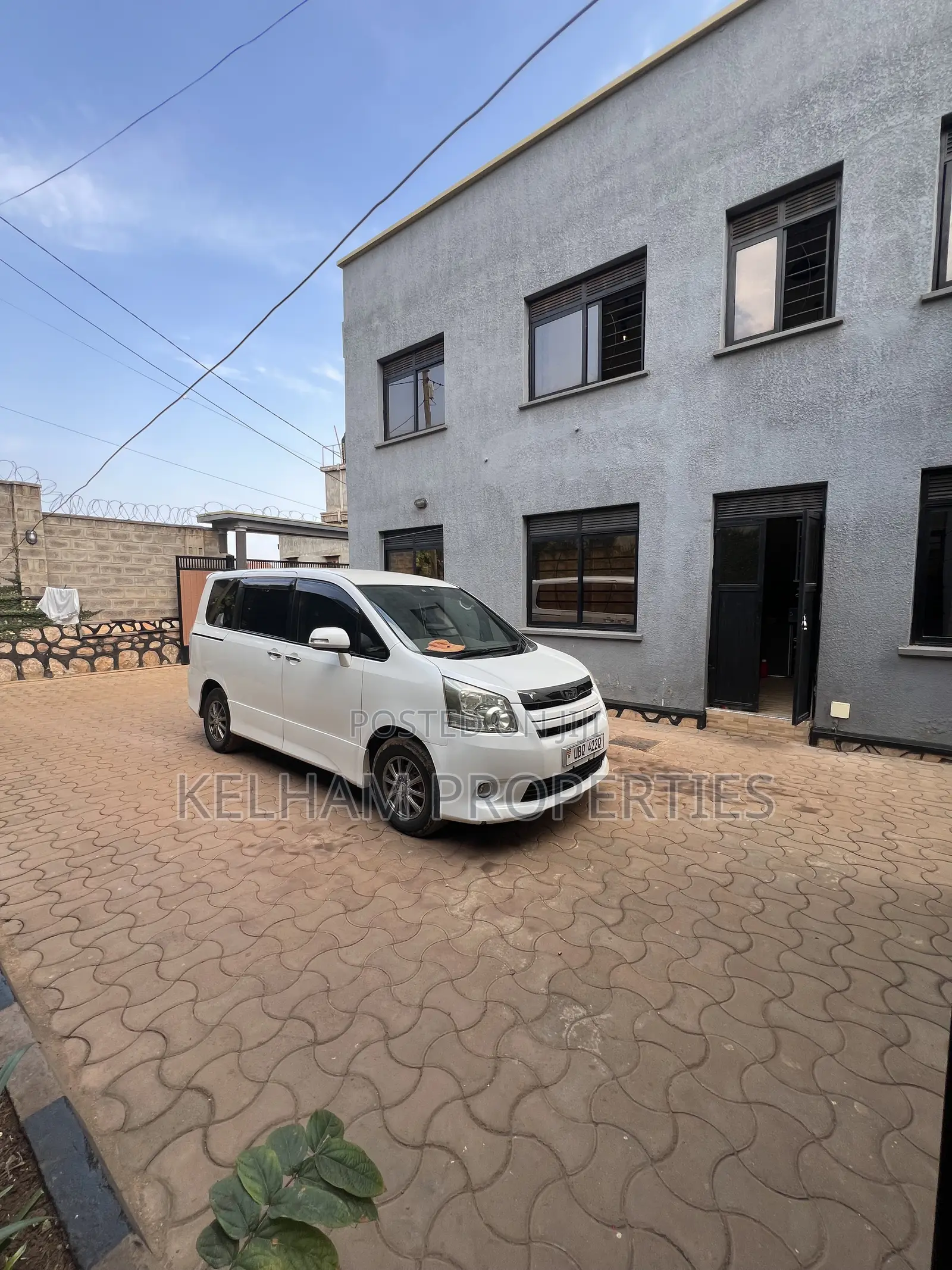 2bdrm Apartment in Nsubuga Estate, Ssabagabo-Makindye for rent