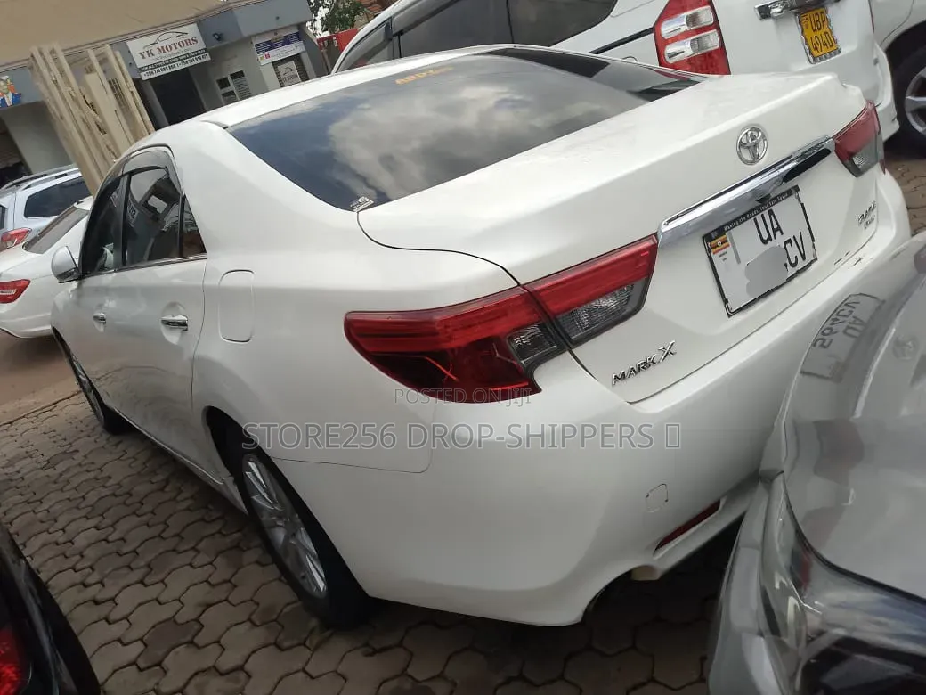 Toyota Mark X 2.5 AWD 2012 White