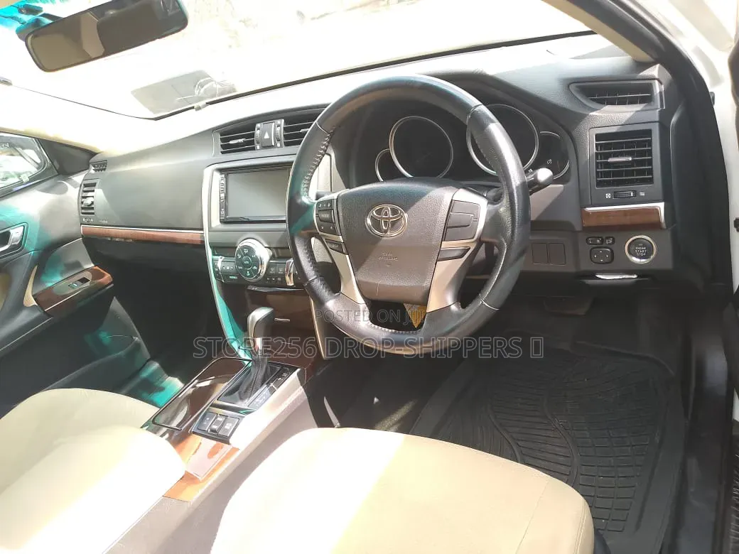Toyota Mark X 2.5 AWD 2012 White
