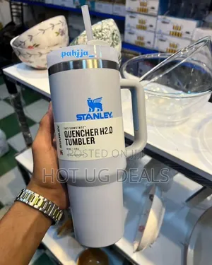 Insulated Stainless Steel Travel Mug With Handle and Reusable Straw
