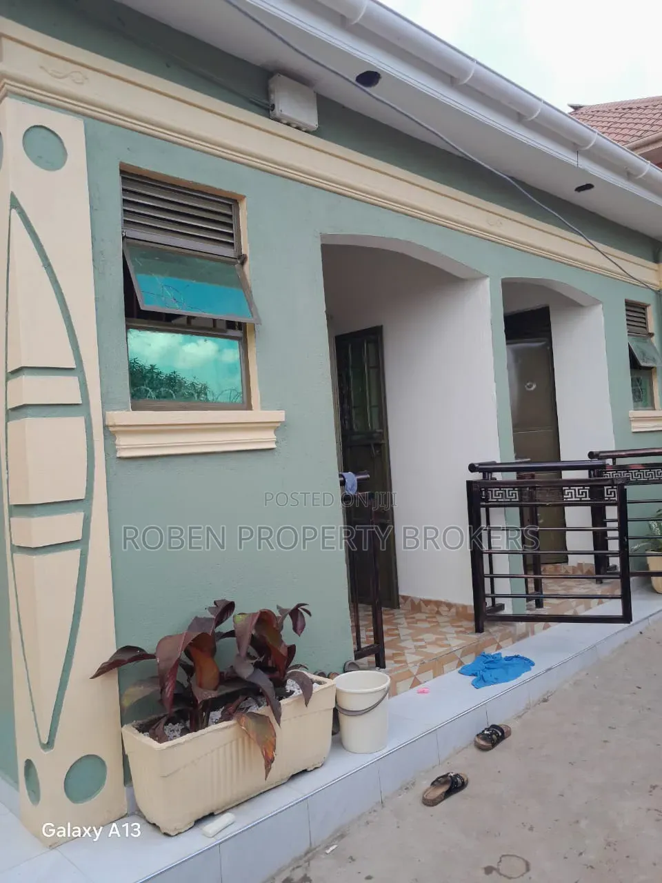 2bdrm House in Roben Property, Rubaga for rent