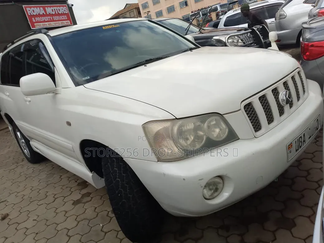 Toyota Kluger 2003 White