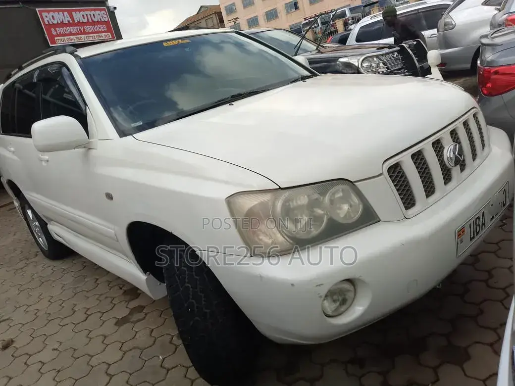 Toyota Kluger 2003 White