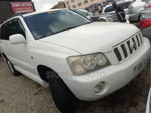 Toyota Kluger 2003 White