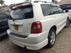 Toyota Kluger 2003 White