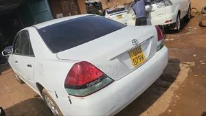 Toyota Mark II 2001 White