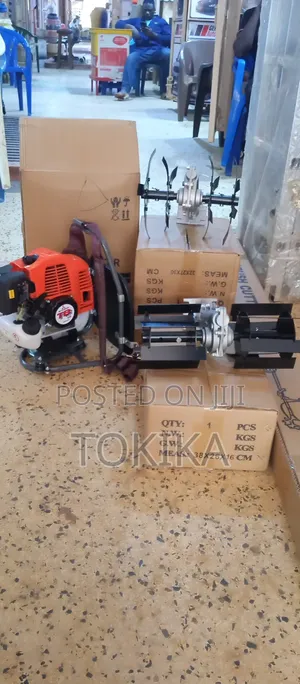 Weeder Machine 2 Stroke