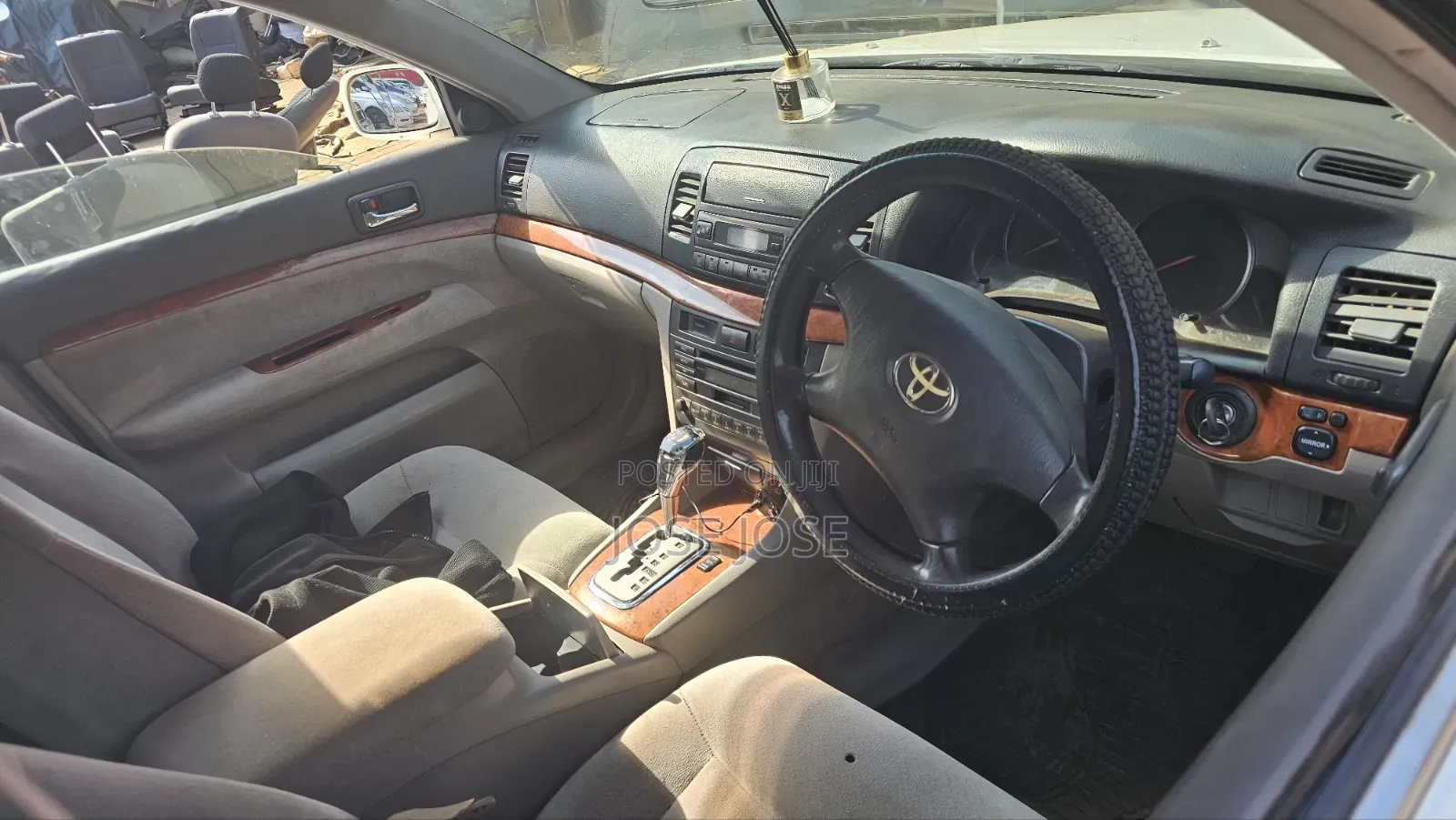 Toyota Mark II 2001 White