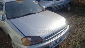 Toyota Starlet 2001 Silver