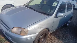 Toyota Starlet 2001 Silver