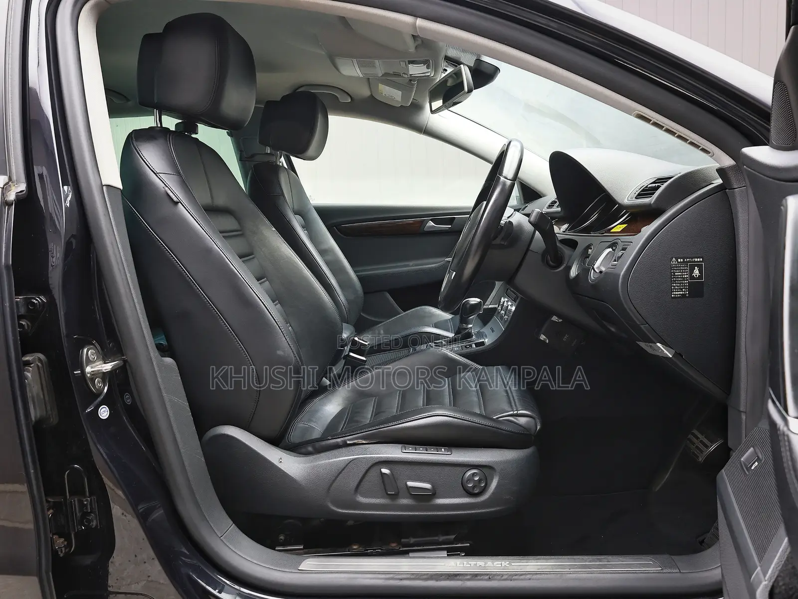 Volkswagen Passat 2012 Black