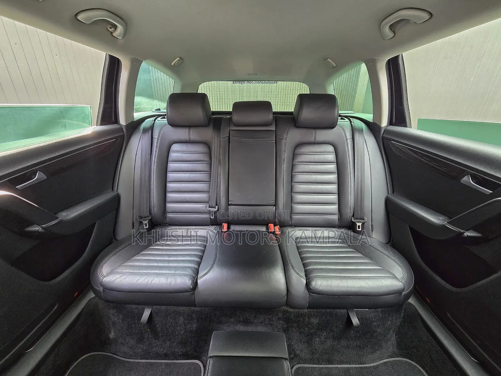 Volkswagen Passat 2012 Black