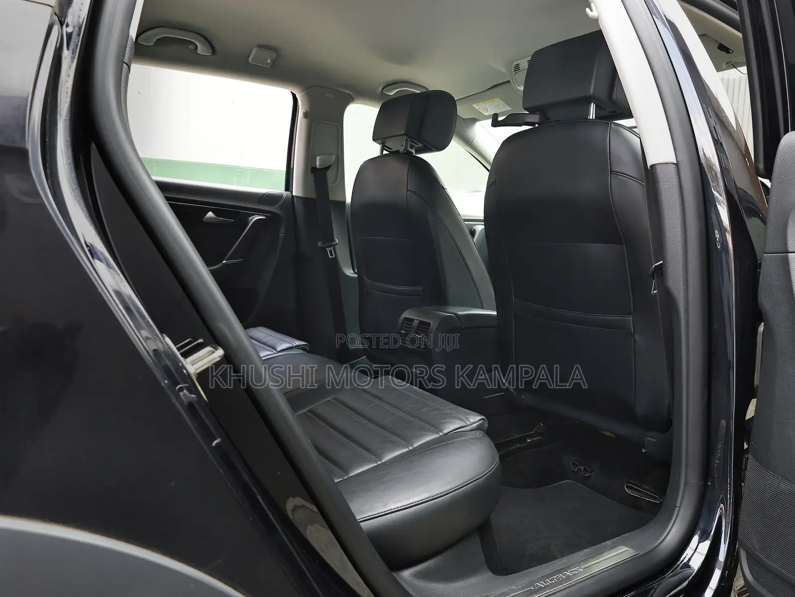 Volkswagen Passat 2012 Black