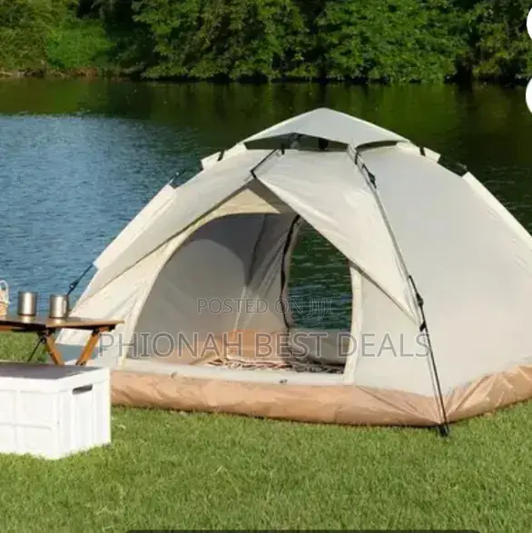 Double Layered Camping Tents