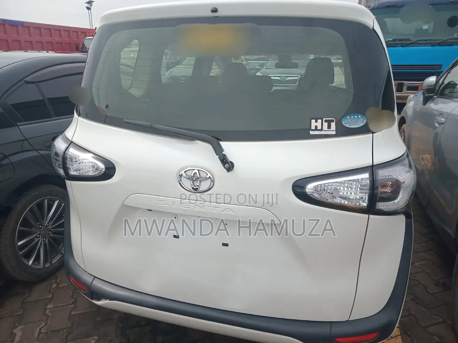 Toyota Sienta 2017 Silver